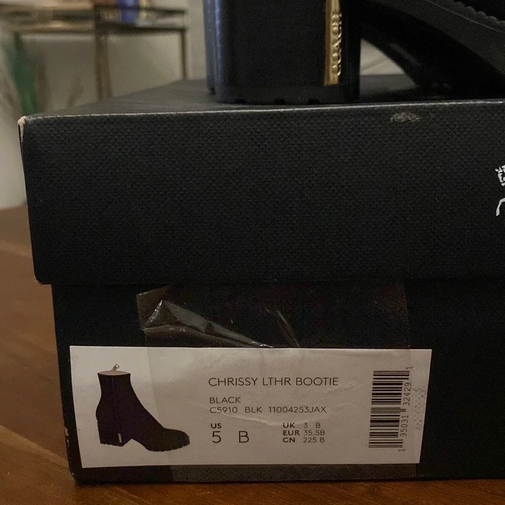 NEW‼️ COACH Women's Chrissy Leather Boot - Picture 11 of 11